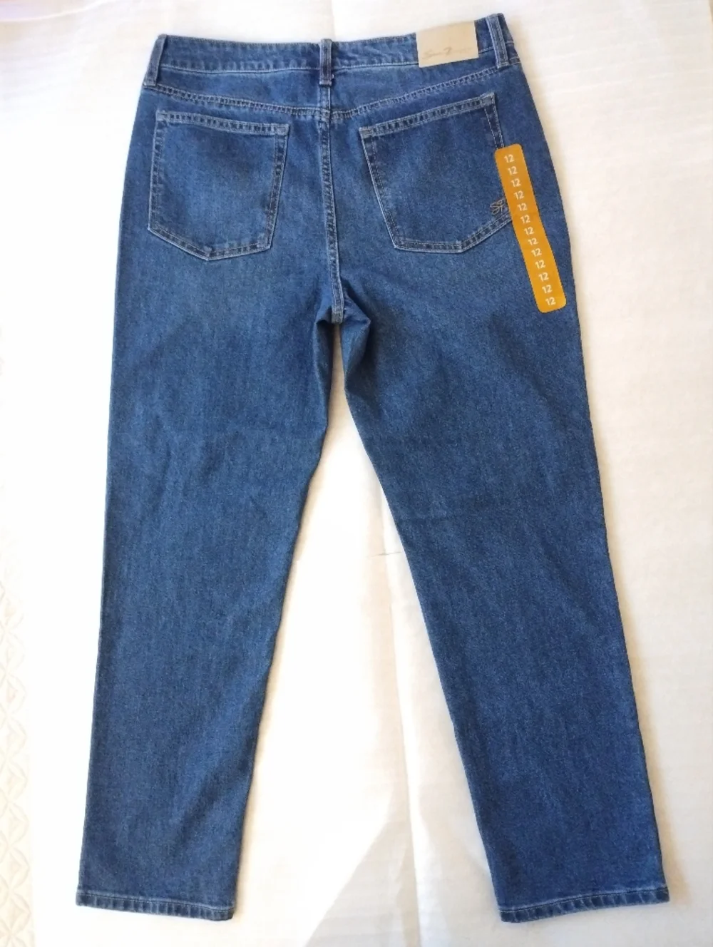 Seven7 blue jeans